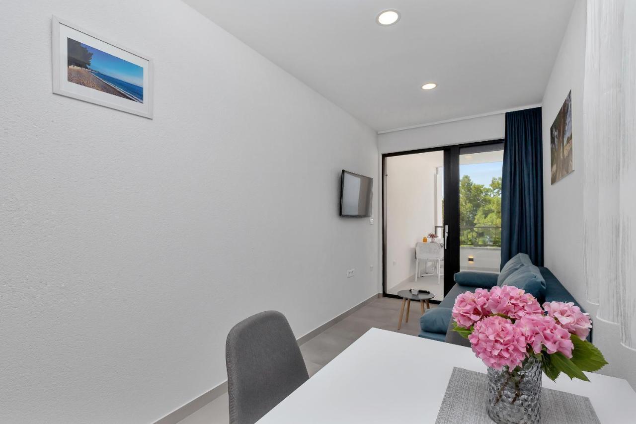Central Beach Apartments Tučepi Dış mekan fotoğraf
