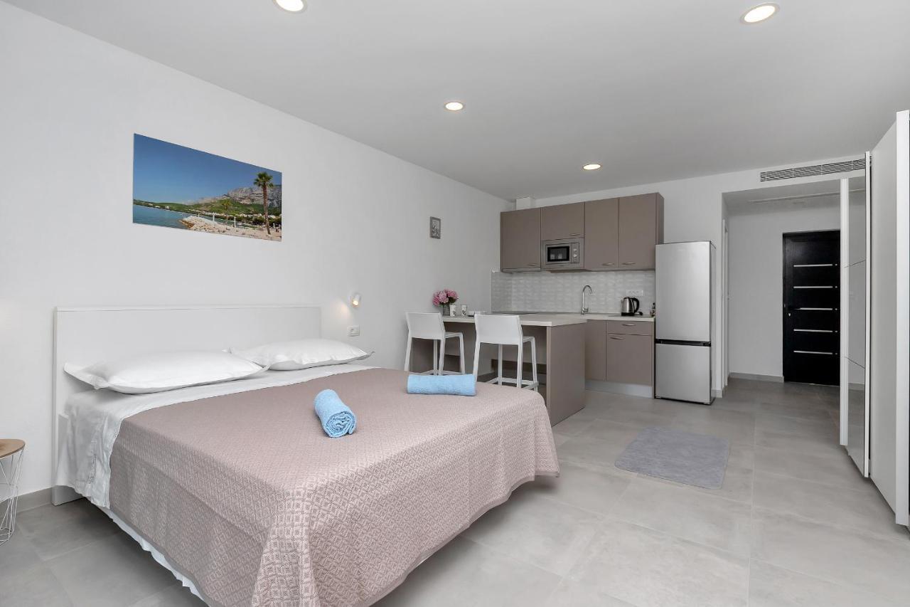 Central Beach Apartments Tučepi Dış mekan fotoğraf