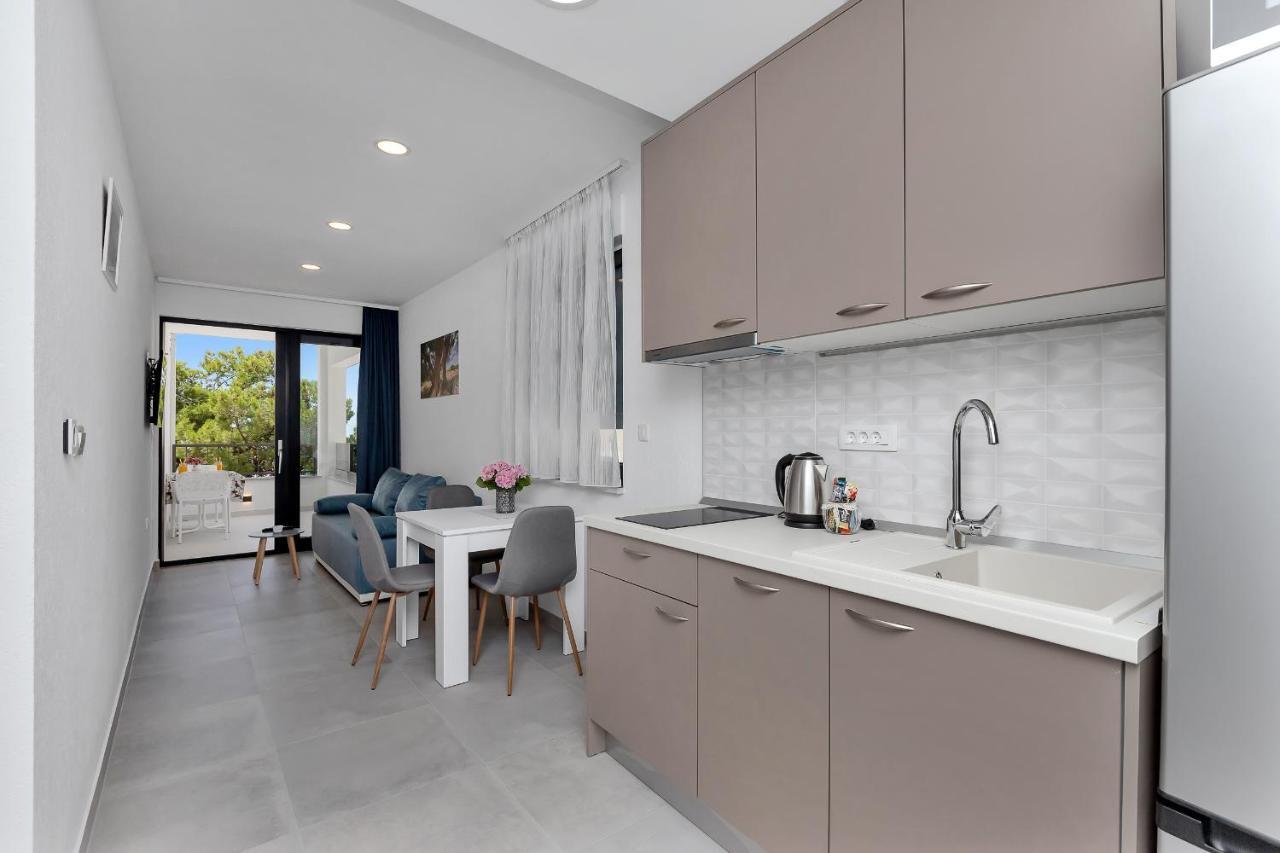 Central Beach Apartments Tučepi Dış mekan fotoğraf