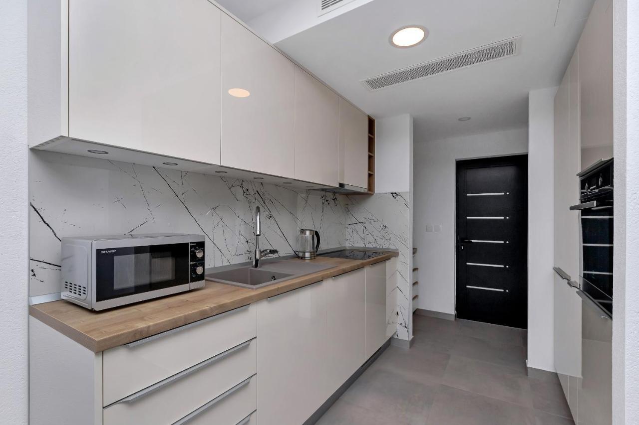 Central Beach Apartments Tučepi Dış mekan fotoğraf