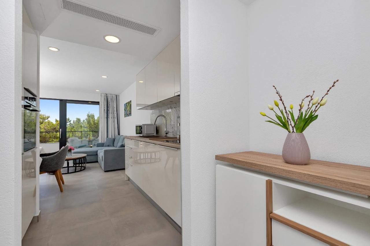 Central Beach Apartments Tučepi Dış mekan fotoğraf