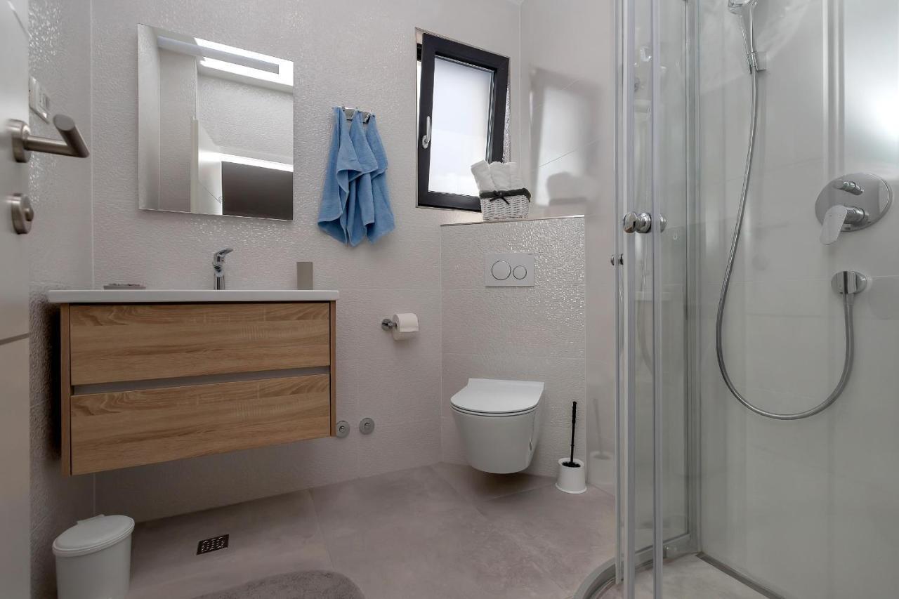 Central Beach Apartments Tučepi Dış mekan fotoğraf