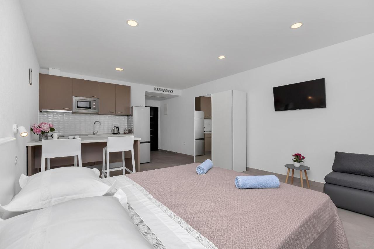 Central Beach Apartments Tučepi Dış mekan fotoğraf